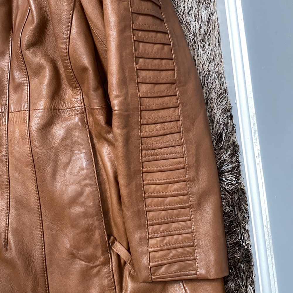 Whetblu brown leather jacket with hood - Picture 2 of 10